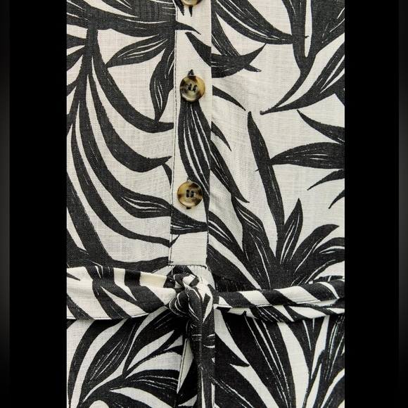 PRINTED BELTED JUMPSUIT - Picture 9 of 9